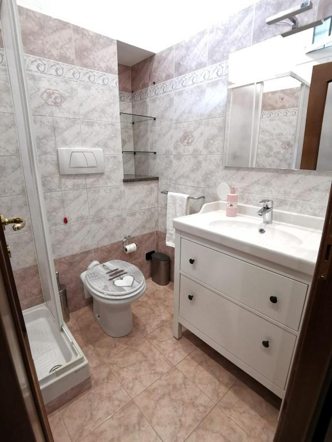 Casa In Centro Apartment Ventimiglia Luaran gambar